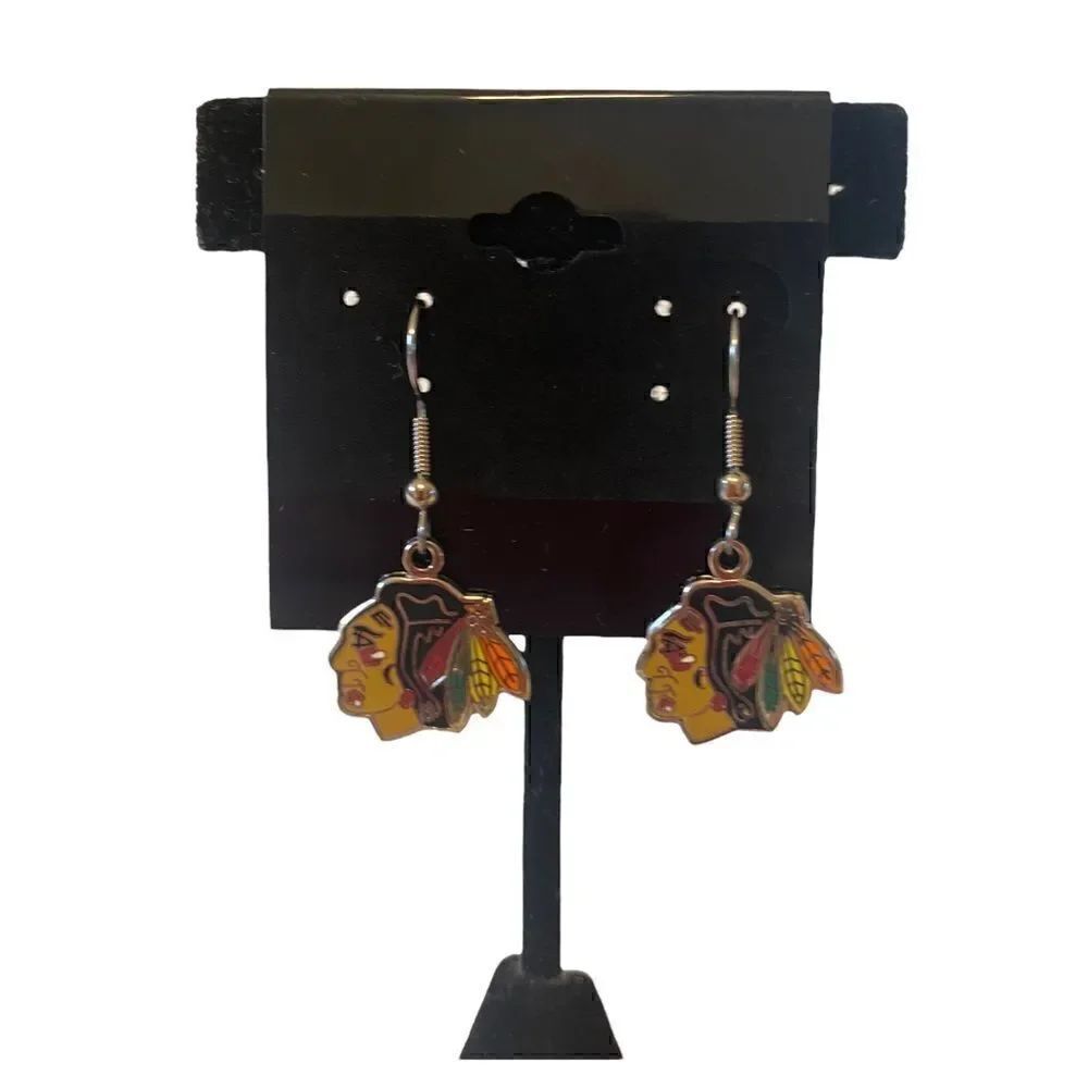 Chicago Blackhawks Drop Earrings. Will make a great gift!